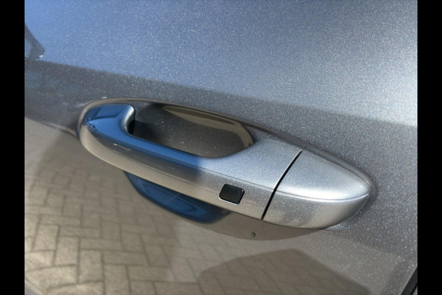 Kia Niro 1.6 GDi Hybrid DynamicLine Key-Less | Camera | Navi | Cruise | Android Auto / Apple Carplay |