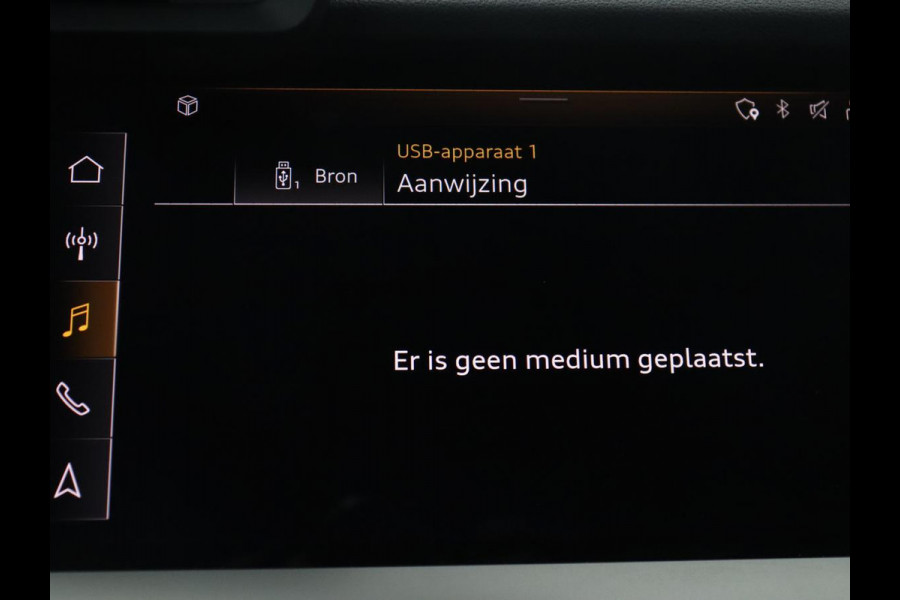 Audi A3 Limousine 35 TFSI S edition | Camera | Park assist | Carplay | Virtual Dashboard | Climate control | Full LED | Cruise control |