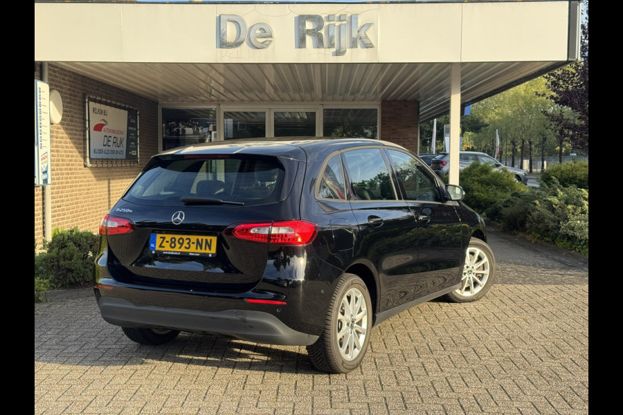 Mercedes-Benz B-Klasse 250 e | PHEV | Navi, Carplay/Android, PDC, Cruise, Climate, Half leder, Stoelverwarming |Dealeronderhouden|
