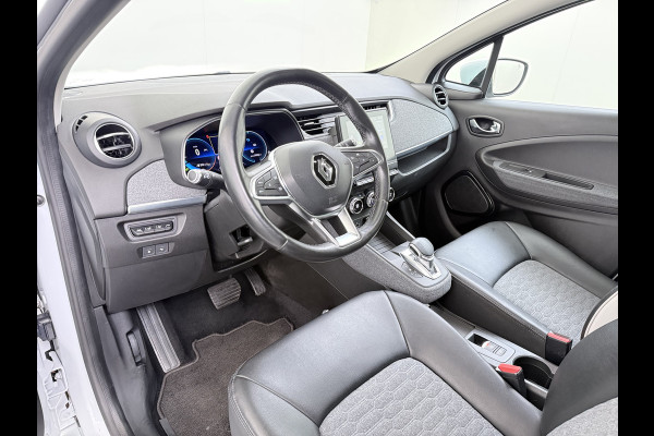 Renault ZOE 52kWh SOH 90% Eigen Accu Warmtepomp Navi Camera Stoel+Stuurverwarming Apple Carplay/Android Auto Bluetooth Ecc Pdc R135 Intens Cruise Control Led Lmv Isofix Lane Assist Regen+Lichtsensor Keyless Origineel Nederlandse Auto