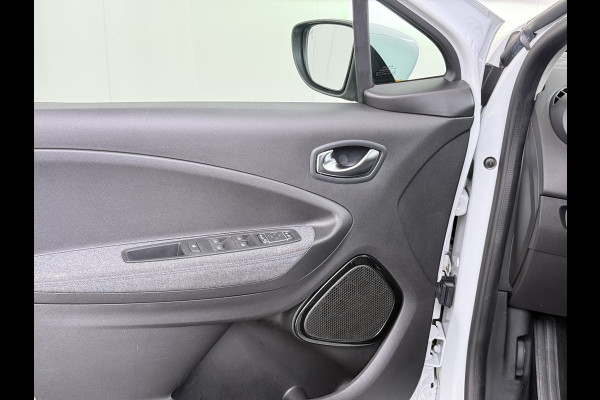Renault ZOE 52kWh SOH 90% Eigen Accu Warmtepomp Navi Camera Stoel+Stuurverwarming Apple Carplay/Android Auto Bluetooth Ecc Pdc R135 Intens Cruise Control Led Lmv Isofix Lane Assist Regen+Lichtsensor Keyless Origineel Nederlandse Auto