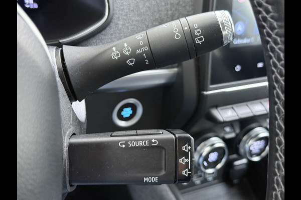 Renault ZOE 52kWh SOH 90% Eigen Accu Warmtepomp Navi Camera Stoel+Stuurverwarming Apple Carplay/Android Auto Bluetooth Ecc Pdc R135 Intens Cruise Control Led Lmv Isofix Lane Assist Regen+Lichtsensor Keyless Origineel Nederlandse Auto