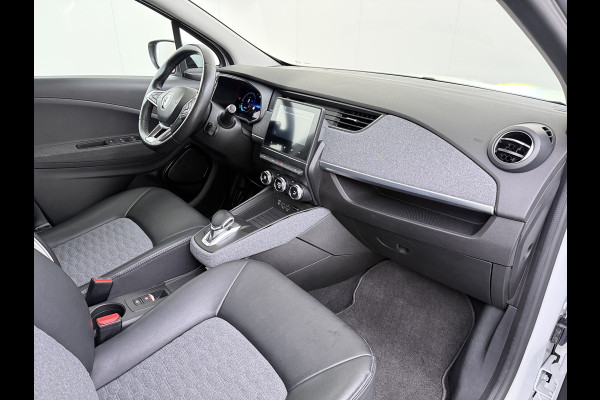 Renault ZOE 52kWh SOH 90% Eigen Accu Warmtepomp Navi Camera Stoel+Stuurverwarming Apple Carplay/Android Auto Bluetooth Ecc Pdc R135 Intens Cruise Control Led Lmv Isofix Lane Assist Regen+Lichtsensor Keyless Origineel Nederlandse Auto