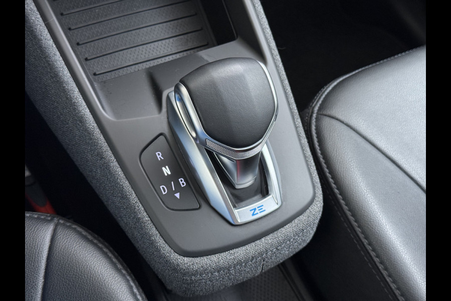 Renault ZOE 52kWh SOH 90% Eigen Accu Warmtepomp Navi Camera Stoel+Stuurverwarming Apple Carplay/Android Auto Bluetooth Ecc Pdc R135 Intens Cruise Control Led Lmv Isofix Lane Assist Regen+Lichtsensor Keyless Origineel Nederlandse Auto