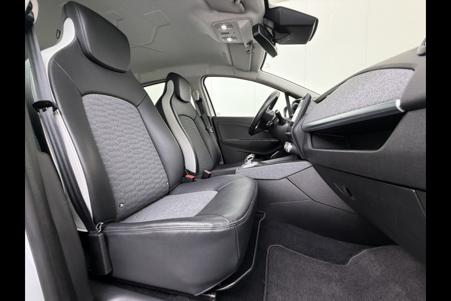 Renault ZOE 52kWh SOH 90% Eigen Accu Warmtepomp Navi Camera Stoel+Stuurverwarming Apple Carplay/Android Auto Bluetooth Ecc Pdc R135 Intens Cruise Control Led Lmv Isofix Lane Assist Regen+Lichtsensor Keyless Origineel Nederlandse Auto