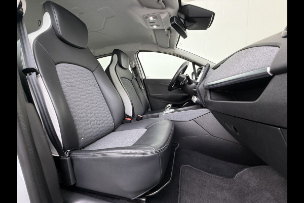Renault ZOE 52kWh SOH 90% Eigen Accu Warmtepomp Navi Camera Stoel+Stuurverwarming Apple Carplay/Android Auto Bluetooth Ecc Pdc R135 Intens Cruise Control Led Lmv Isofix Lane Assist Regen+Lichtsensor Keyless Origineel Nederlandse Auto
