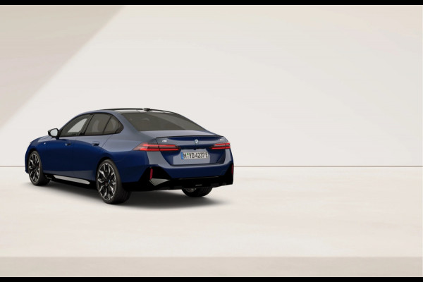 BMW i5 M60 xDrive - M-Sport Pro - Pano - Bowers & Wilkins - Stoelventilatie - ACC