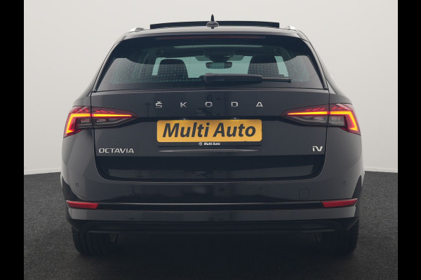 Škoda Octavia Combi 1.4 TSI iV PHEV Business Edition 204pk Dealer O.H. | Panodak | Adaptive Cruise | Voorstoelen Verwarmd | Crystal LED | Keyless | Apple Carplay | Sfeerverlichting | Navigatie | DAB | Plug In Hybrid |