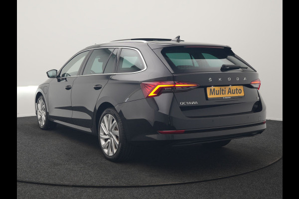 Škoda Octavia Combi 1.4 TSI iV PHEV Business Edition 204pk Dealer O.H. | Panodak | Adaptive Cruise | Voorstoelen Verwarmd | Crystal LED | Keyless | Apple Carplay | Sfeerverlichting | Navigatie | DAB | Plug In Hybrid |