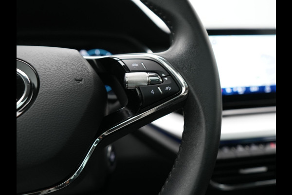 Škoda Octavia Combi 1.4 TSI iV PHEV Business Edition 204pk Dealer O.H. | Panodak | Adaptive Cruise | Voorstoelen Verwarmd | Crystal LED | Keyless | Apple Carplay | Sfeerverlichting | Navigatie | DAB | Plug In Hybrid |
