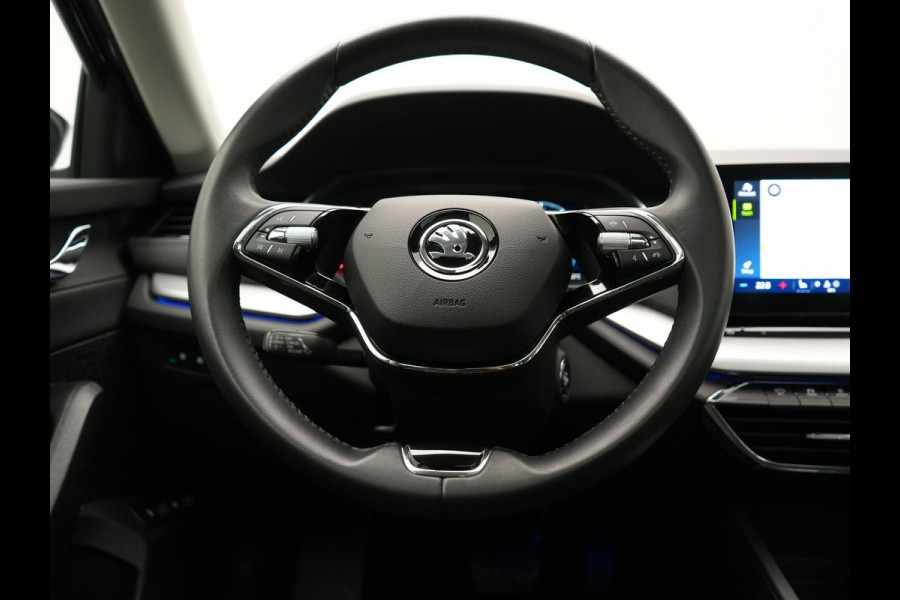 Škoda Octavia Combi 1.4 TSI iV PHEV Business Edition 204pk Dealer O.H. | Panodak | Adaptive Cruise | Voorstoelen Verwarmd | Crystal LED | Keyless | Apple Carplay | Sfeerverlichting | Navigatie | DAB | Plug In Hybrid |