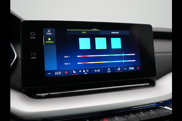 Škoda Octavia Combi 1.4 TSI iV PHEV Business Edition 204pk Dealer O.H. | Panodak | Adaptive Cruise | Voorstoelen Verwarmd | Crystal LED | Keyless | Apple Carplay | Sfeerverlichting | Navigatie | DAB | Plug In Hybrid |
