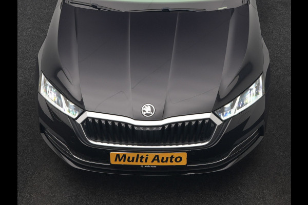 Škoda Octavia Combi 1.4 TSI iV PHEV Business Edition 204pk Dealer O.H. | Panodak | Adaptive Cruise | Voorstoelen Verwarmd | Crystal LED | Keyless | Apple Carplay | Sfeerverlichting | Navigatie | DAB | Plug In Hybrid |