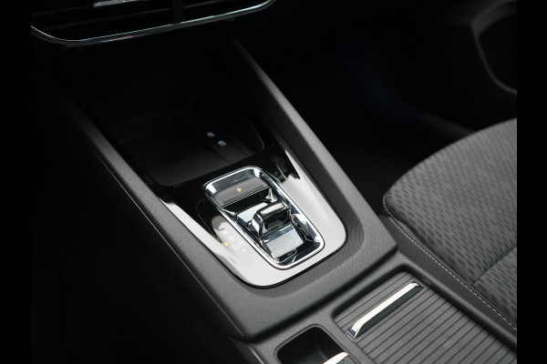 Škoda Octavia Combi 1.4 TSI iV PHEV Business Edition 204pk Dealer O.H. | Panodak | Adaptive Cruise | Voorstoelen Verwarmd | Crystal LED | Keyless | Apple Carplay | Sfeerverlichting | Navigatie | DAB | Plug In Hybrid |