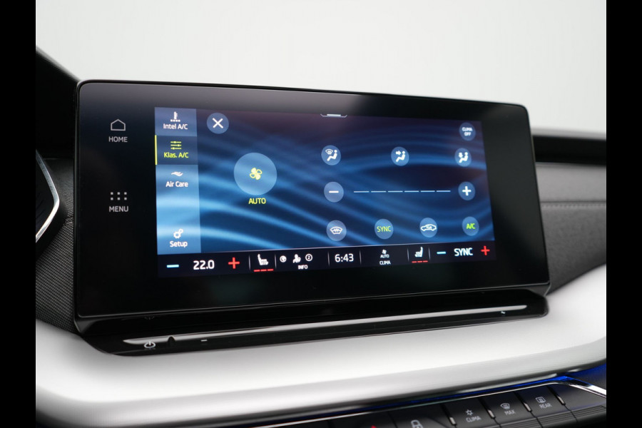 Škoda Octavia Combi 1.4 TSI iV PHEV Business Edition 204pk Dealer O.H. | Panodak | Adaptive Cruise | Voorstoelen Verwarmd | Crystal LED | Keyless | Apple Carplay | Sfeerverlichting | Navigatie | DAB | Plug In Hybrid |