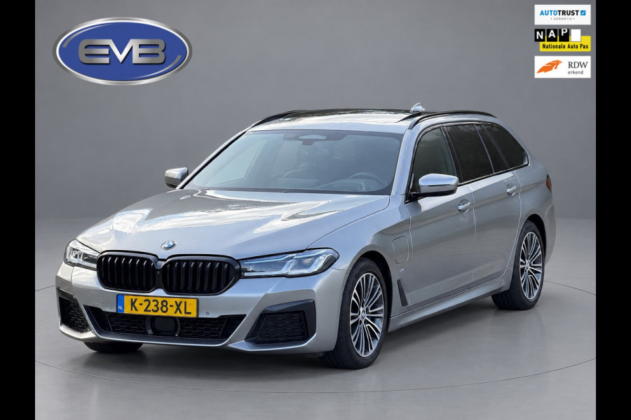 BMW 5 Serie Touring 530e M sport PLUS, panoramadak, electr trekhaak, lazer, VOL OPTIES! 1 e eigenaar, Origineel NL auto met nap