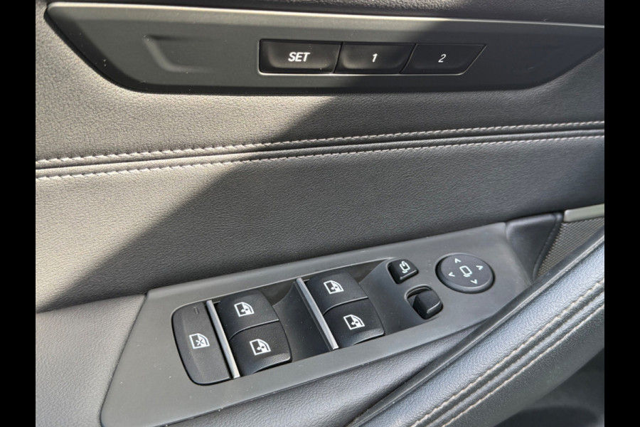 BMW 5 Serie Touring 530e M sport PLUS, panoramadak, electr trekhaak, lazer, VOL OPTIES! 1 e eigenaar, Origineel NL auto met nap