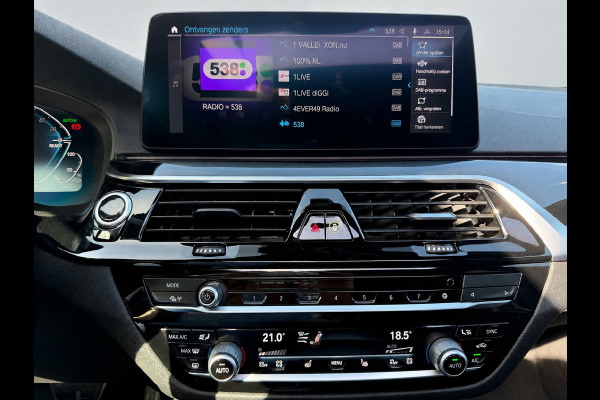 BMW 5 Serie Touring 530e M sport PLUS, panoramadak, electr trekhaak, lazer, VOL OPTIES! 1 e eigenaar, Origineel NL auto met nap