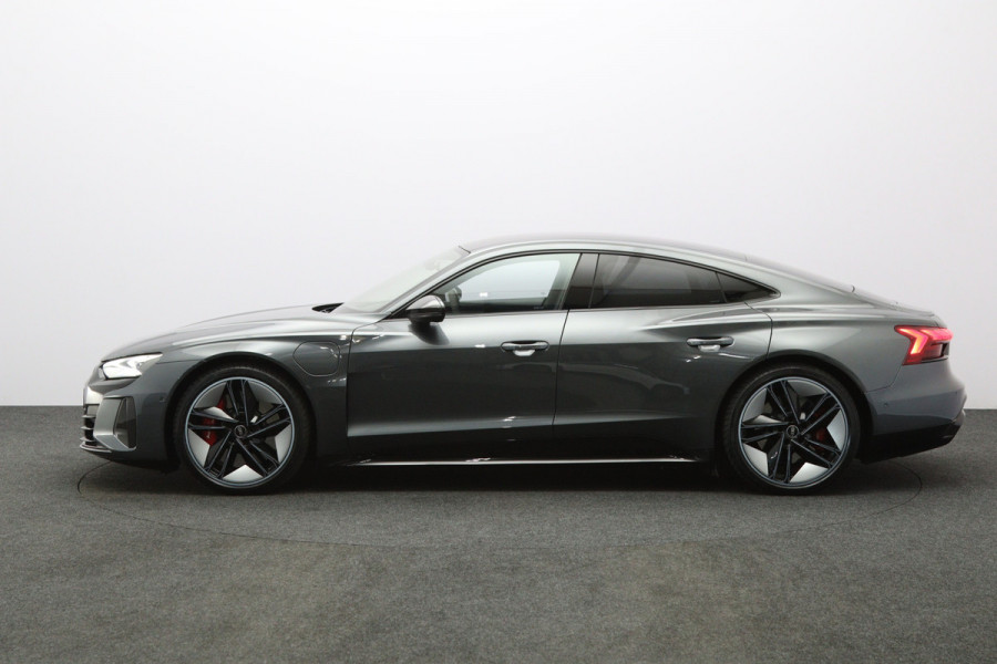 Audi e-tron GT RS 93 kWh 646 PK, SOH 92 %, 4-Wielsturing, Carbon-Pakket, Panoramadak, Luchtvering, Stoelventilatie