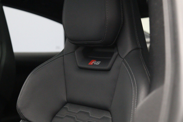 Audi e-tron GT RS 93 kWh 646 PK, SOH 92 %, 4-Wielsturing, Carbon-Pakket, Panoramadak, Luchtvering, Stoelventilatie