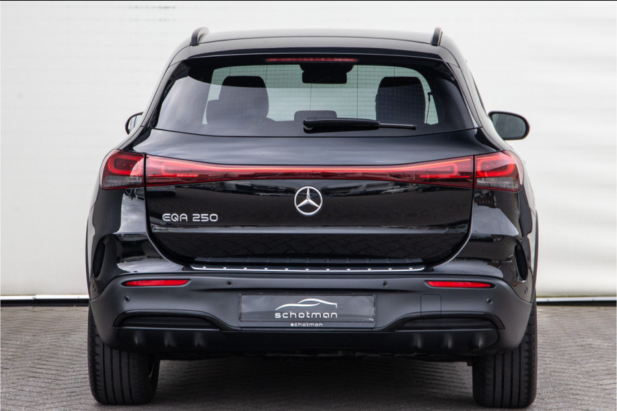 Mercedes-Benz EQA 250 AMG Nightpakket, Widescreen, Trekhaak, Camera 2023