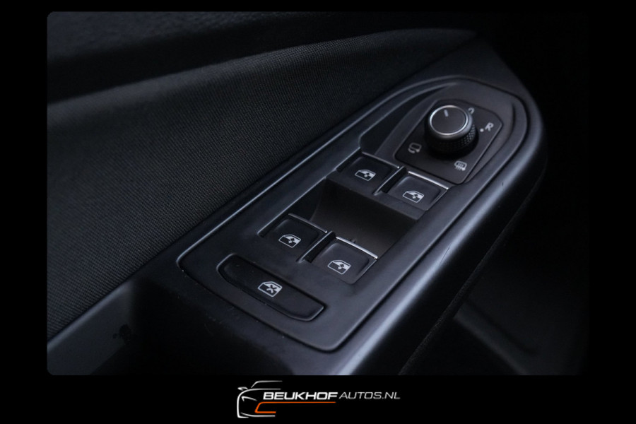 Volkswagen Golf 2.0 TDI Golf Camera Carplay Navi Virtual Pdc