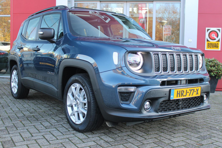 Jeep Renegade 1.5T 140PK e-Hybrid | PANORAMISCH SCHUIF/KANTEL DAK | DRAADLOZE APPLE CARPLAY/ANDROID AUTO | FULL LED KOPLAMPEN | DODEHOEK DETECTIE | ADAPTIVE CRUISE CONTROL | LICHTMETALEN VELGEN 17" | ACHTERUITRIJ CAMERA | DAB+ RADIO | NAVIGATIE | PARKEERSENSOREN VOOR + ACHTER | AUTOMATISCH INPARKEREN | KEYLESS ENTRY/START | EXTRA GETINTE RUITEN ACHTER |