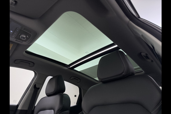 MG Mg Zs EV Luxury 45kWh SOH 93% Panoramadak Leder+Verwarmd Adap.Cruise Camera Elek.Stoel Apple Carplay/Android Auto Navi Airco Privacy Glas Lmv 17" Bluetooth DAB Isofix Rijstrooksensor Origineel Nederlandse Auto Dealeronderhouden