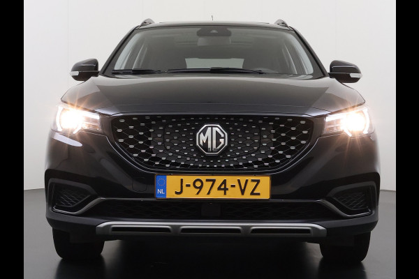 MG Mg Zs EV Luxury 45kWh SOH 93% Panoramadak Leder+Verwarmd Adap.Cruise Camera Elek.Stoel Apple Carplay/Android Auto Navi Airco Privacy Glas Lmv 17" Bluetooth DAB Isofix Rijstrooksensor Origineel Nederlandse Auto Dealeronderhouden