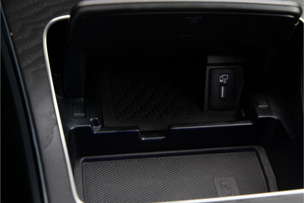Mercedes-Benz C-Klasse Estate 300 e AMG Premium, Nightpack, Panorama, Burmester, Luchtvering, Carplay, Digital cockpit, Facelift 2020