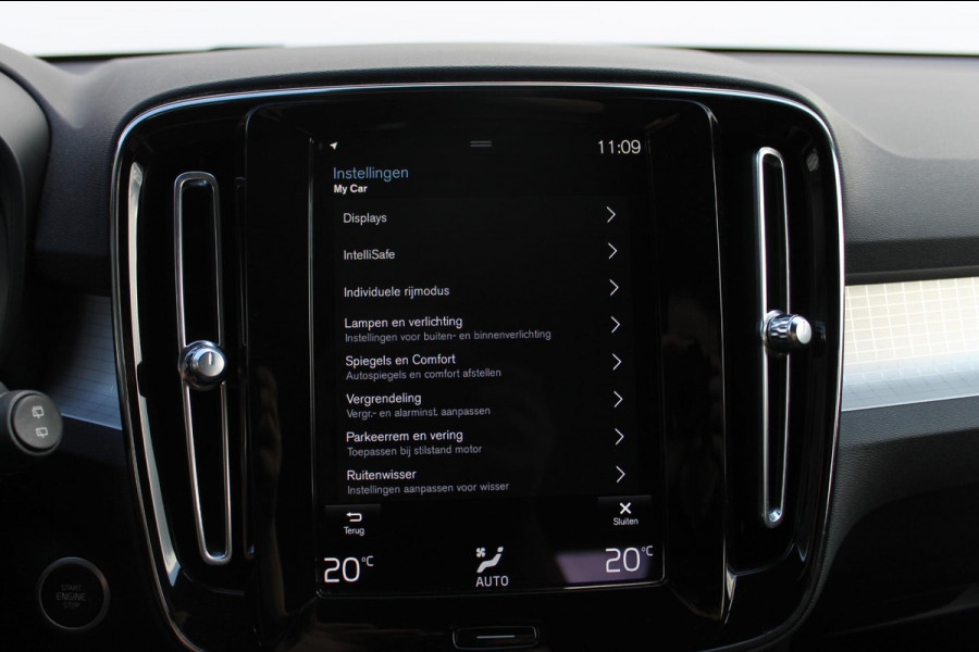 Volvo XC40 T4 211PK Automaat Plug-in hybrid Plus Bright Harman Kardon Audio / DAB+ / Apple Carplay / |Elektrisch bedienbare voorstoelen met geheugen op bestuurdersstoel / 18" lichtmetalen velgen
