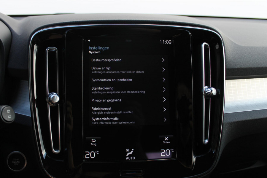 Volvo XC40 T4 211PK Automaat Plug-in hybrid Plus Bright Harman Kardon Audio / DAB+ / Apple Carplay / |Elektrisch bedienbare voorstoelen met geheugen op bestuurdersstoel / 18" lichtmetalen velgen