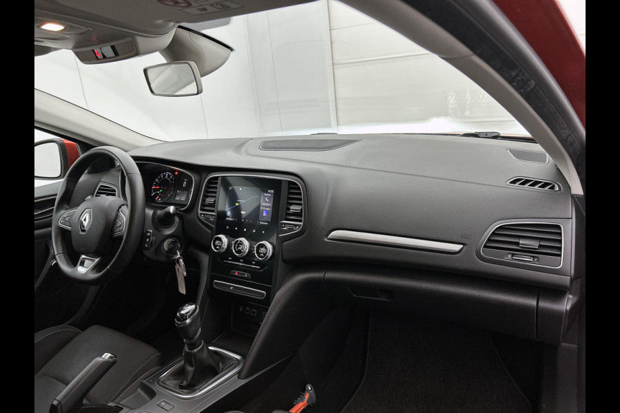 Renault Mégane 1.3 TCe 141PK 5Drs. Business Zen / Airco-ecc./ Navigatie / Radio multimedia / Cruisecontrol / Apk 07-2027
