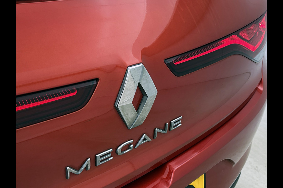 Renault Mégane 1.3 TCe 141PK 5Drs. Business Zen / Airco-ecc./ Navigatie / Radio multimedia / Cruisecontrol / Apk 07-2027