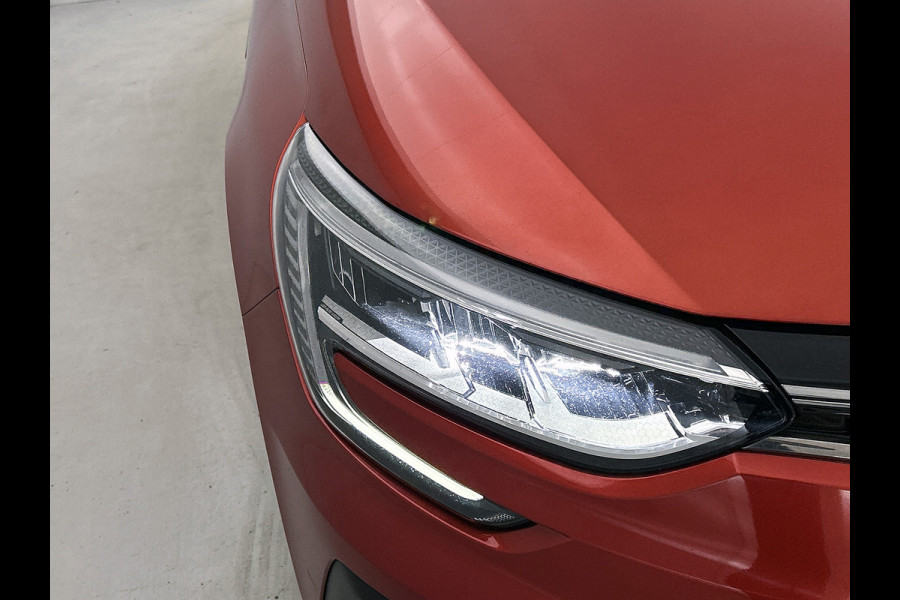 Renault Mégane 1.3 TCe 141PK 5Drs. Business Zen / Airco-ecc./ Navigatie / Radio multimedia / Cruisecontrol / Apk 07-2027