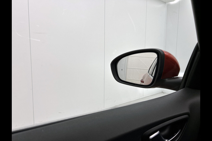 Renault Mégane 1.3 TCe 141PK 5Drs. Business Zen / Airco-ecc./ Navigatie / Radio multimedia / Cruisecontrol / Apk 07-2027