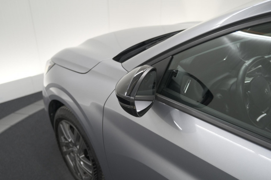 Peugeot 208 PureTech 75 Active Pack | Navigatie | Parkeersensoren | Apple Carplay | Allseason Banden