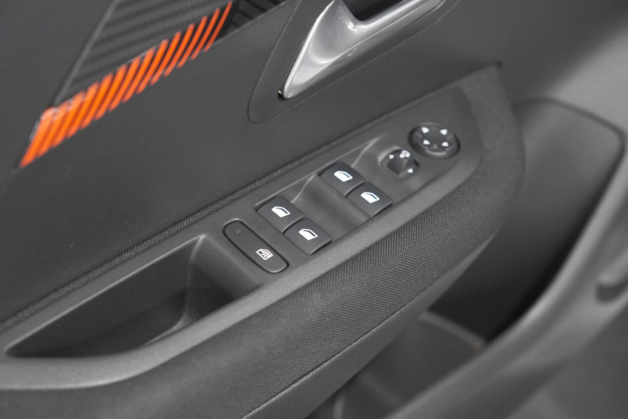 Peugeot 208 PureTech 75 Active Pack | Navigatie | Parkeersensoren | Apple Carplay | Allseason Banden