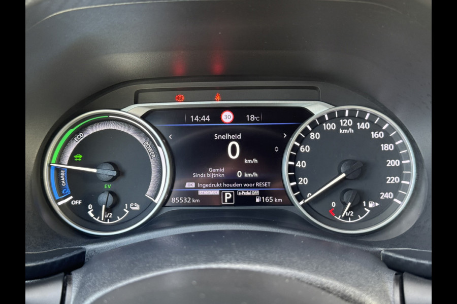 Nissan Juke 1.6 Hybrid Premiere Ed. N-Design Trekhaak Adaptive Cruise Climate Controle Volleder Camera Carplay