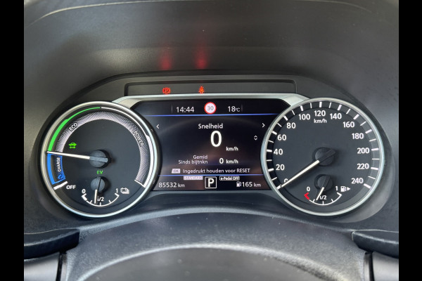 Nissan Juke 1.6 Hybrid Premiere Ed. N-Design Trekhaak Adaptive Cruise Climate Controle Volleder Camera Carplay