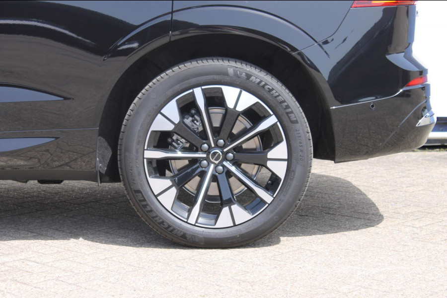Volvo XC60 2.0 T6 Plug-in hybrid AWD Plus Bright Head-Up Display / Panoramisch schuif-kanteldak / 20" 5-Y-Spaaks Black Diamond lichtmetalen velgen / Donkere hemel / 360 graden rondomzicht camera