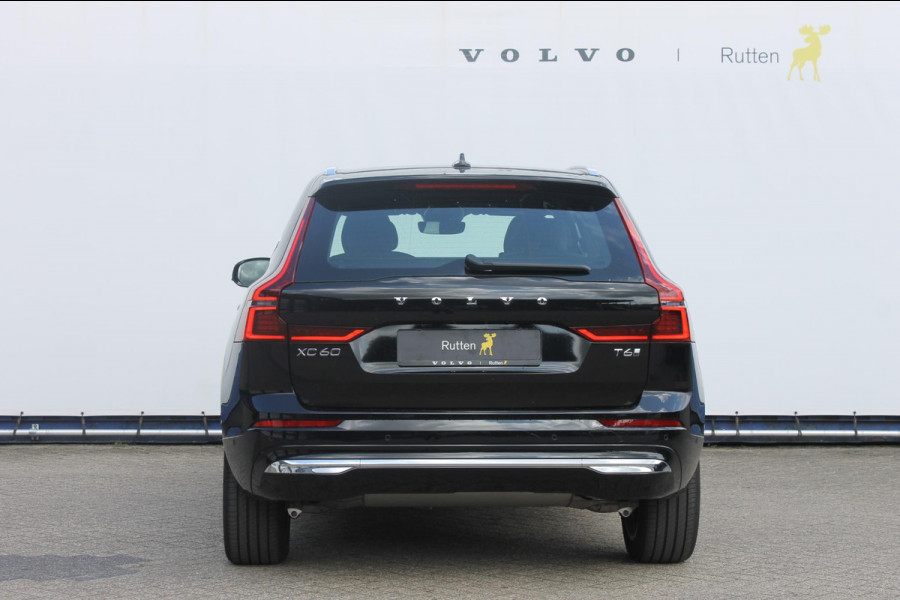 Volvo XC60 2.0 T6 Plug-in hybrid AWD Plus Bright Head-Up Display / Panoramisch schuif-kanteldak / 20" 5-Y-Spaaks Black Diamond lichtmetalen velgen / Donkere hemel / 360 graden rondomzicht camera
