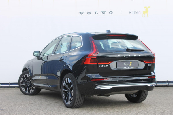 Volvo XC60 2.0 T6 Plug-in hybrid AWD Plus Bright Head-Up Display / Panoramisch schuif-kanteldak / 20" 5-Y-Spaaks Black Diamond lichtmetalen velgen / Donkere hemel / 360 graden rondomzicht camera