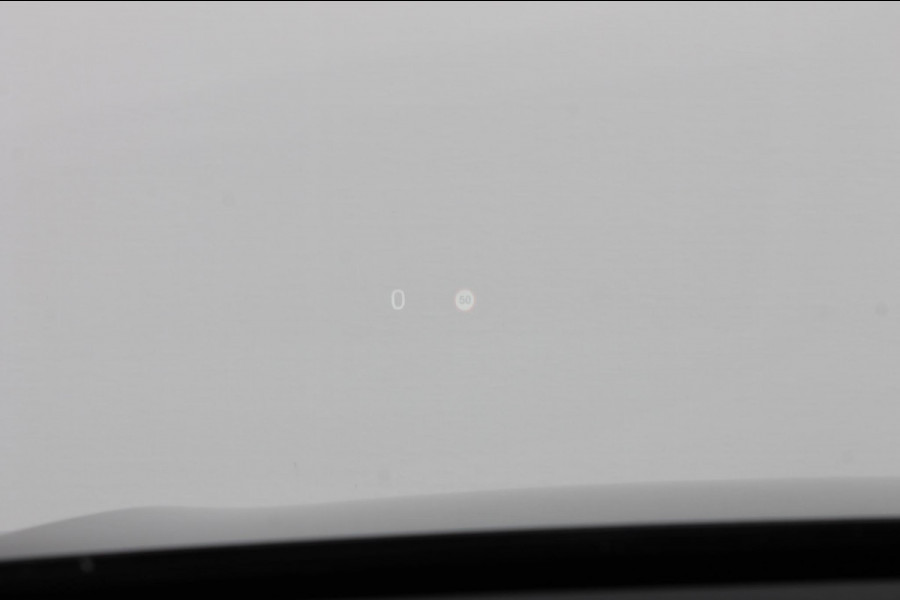 Volvo XC60 2.0 T6 Plug-in hybrid AWD Plus Bright Head-Up Display / Panoramisch schuif-kanteldak / 20" 5-Y-Spaaks Black Diamond lichtmetalen velgen / Donkere hemel / 360 graden rondomzicht camera