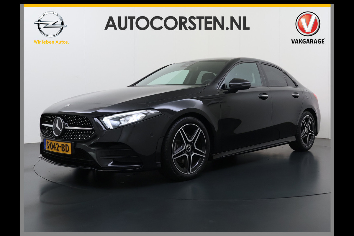 Mercedes-Benz A-Klasse Sedan 180 Automaat AMG Line Night Premium Stoelverwarming Camera Apple Carplay Android Auto Navi Ecc Keyless-go Pdc Cruise Control Regensensor Privacy Glas Led-High Performance Isofix Bluetooth DAB 1e Eigenaar Origineel Nederlandse Auto