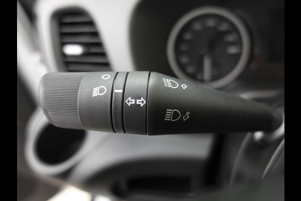 Iveco Daily 40C18 3.0 180pk Automaat Bakwagen Laadklep Airco Cruise Control Navigatie Camera
