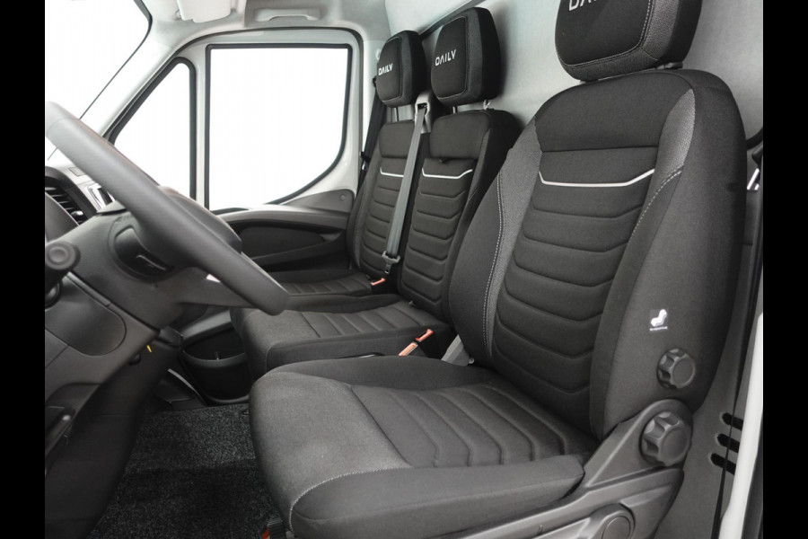 Iveco Daily 40C18 3.0 180pk Automaat Bakwagen Laadklep Airco Cruise Control Navigatie Camera