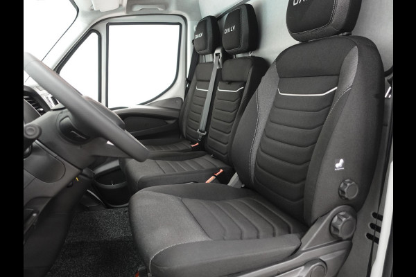Iveco Daily 40C18 3.0 180pk Automaat Bakwagen Laadklep Airco Cruise Control Navigatie Camera