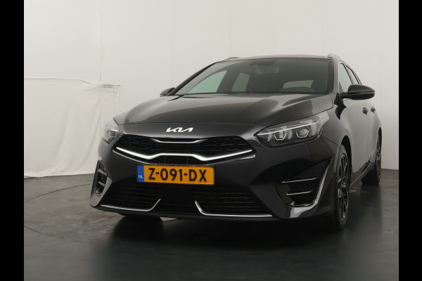 Kia Ceed Sportswagon 1.5 T-GDi GT-Line AUTOMAAT Stoel-/Stuurverwarming - Apple Carplay/Android Auto - Schuif-/Kanteldak - Achteruitrijcamera - Climate Control - Fabrieksgarantie t/m 03-2031