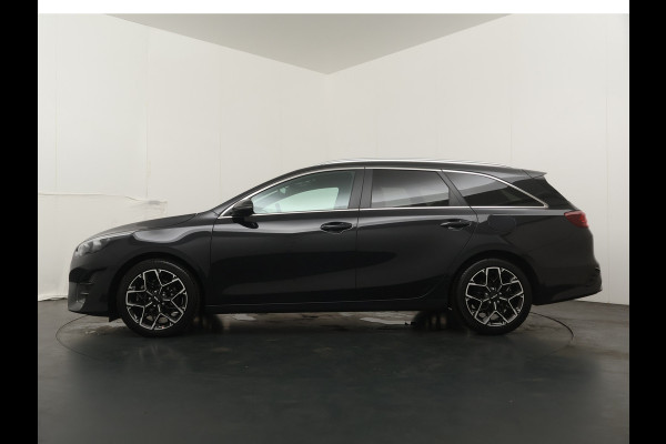 Kia Ceed Sportswagon 1.5 T-GDi GT-Line AUTOMAAT Stoel-/Stuurverwarming - Apple Carplay/Android Auto - Schuif-/Kanteldak - Achteruitrijcamera - Climate Control - Fabrieksgarantie t/m 03-2031